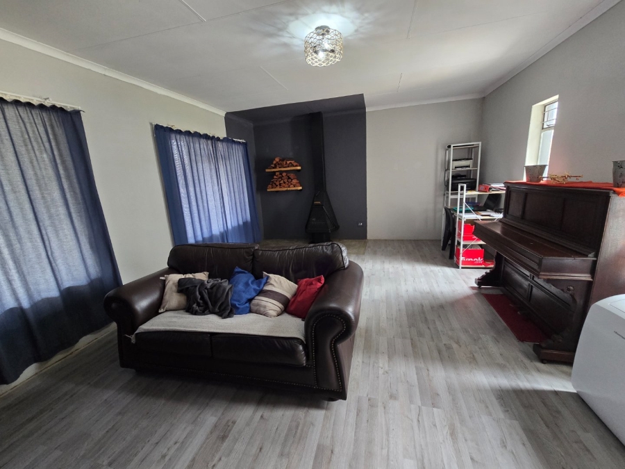 3 Bedroom Property for Sale in Miederpark North West